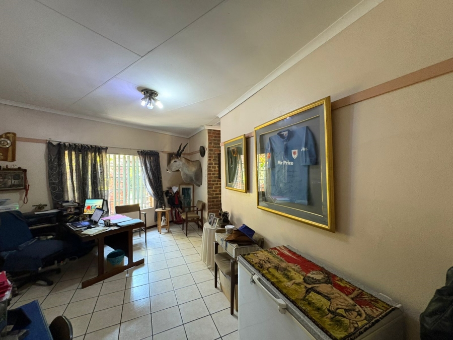 3 Bedroom Property for Sale in Safari Gardens North West